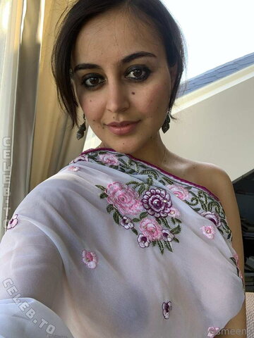 Yasmeena Sexy (6 photos)