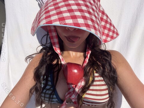 Yasmin Bal nude photo 2