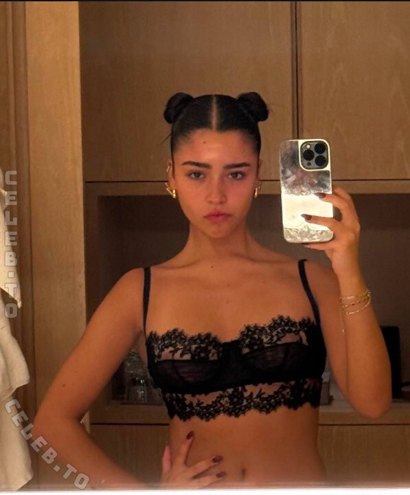 Yasmin Barbieri nude photo 1