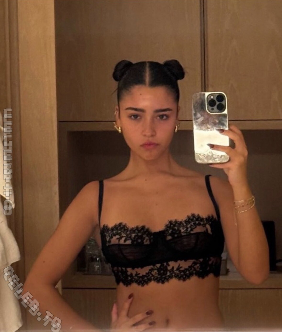 Yasmin Barbieri nude photo 1