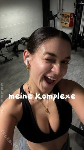 Yasmin Denize nude photo 2