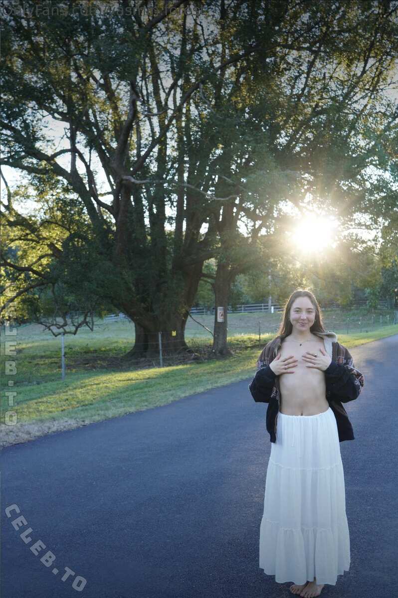 Yasmin Forest nude photo 1