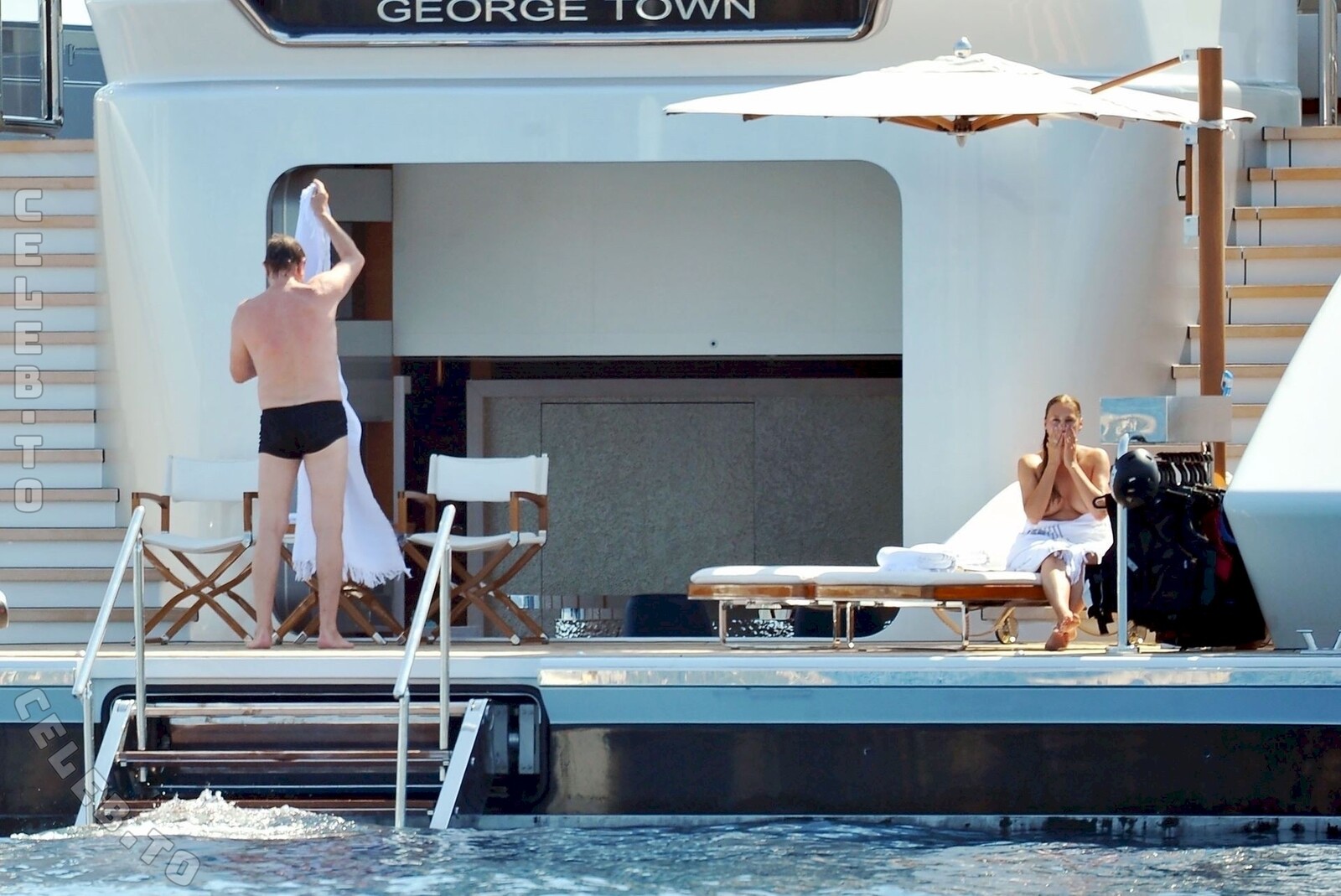 Yasmin Le Bon nude photo 8