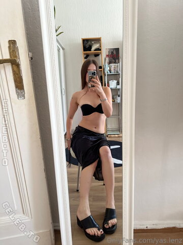 Yasmin Lenz nude photo 21