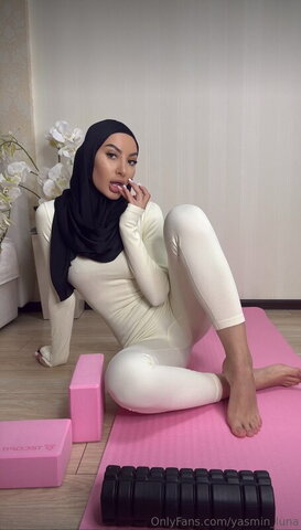 yasmin_luna Sexy (1 photo)