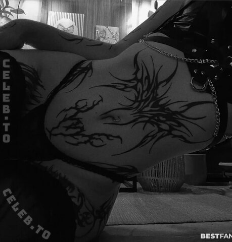 yasm.inmck_ nude photo 7