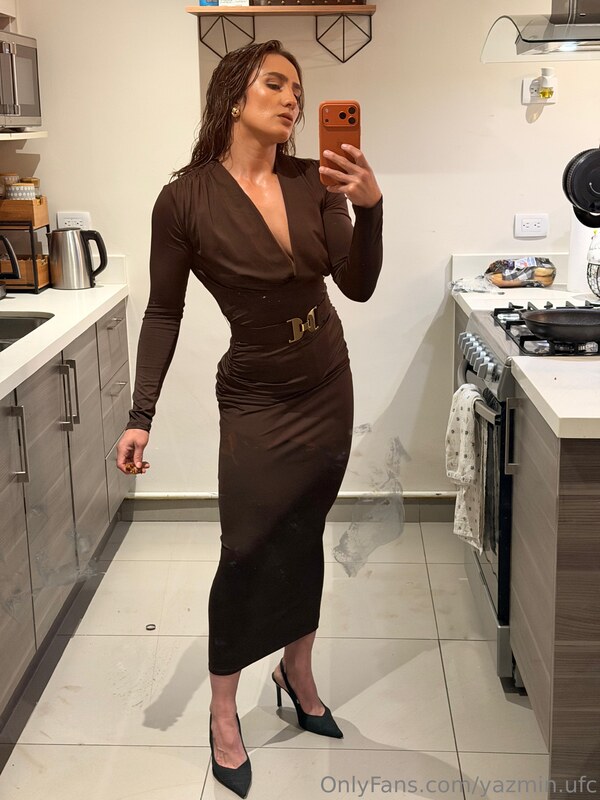 Yazmin Jauregui nude photo 6