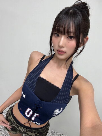 Yel nude photo 1