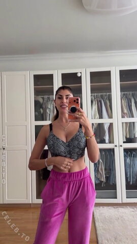 Yeliz Koc nude photo 23