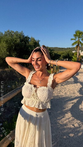 Yeliz Koc photo 5