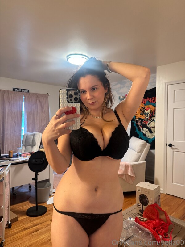 yellz0 nude photo 12