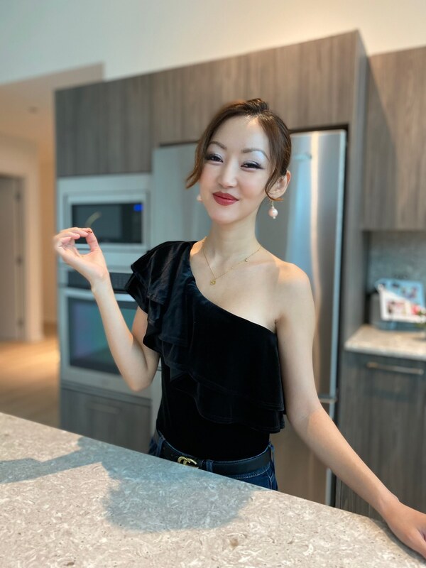 Yeonmi Park nude photo 3
