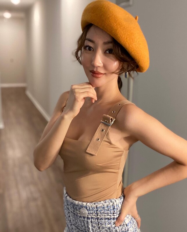 Yeonmi Park nude photo 8