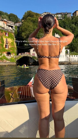 YesJulz Hot (1 photo)