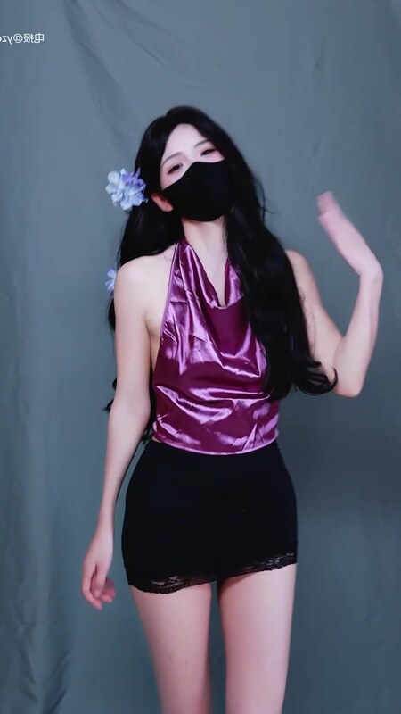 yingxiu.xyz nude photo 14