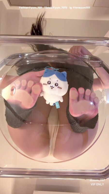 yingxiu.xyz nude photo 9