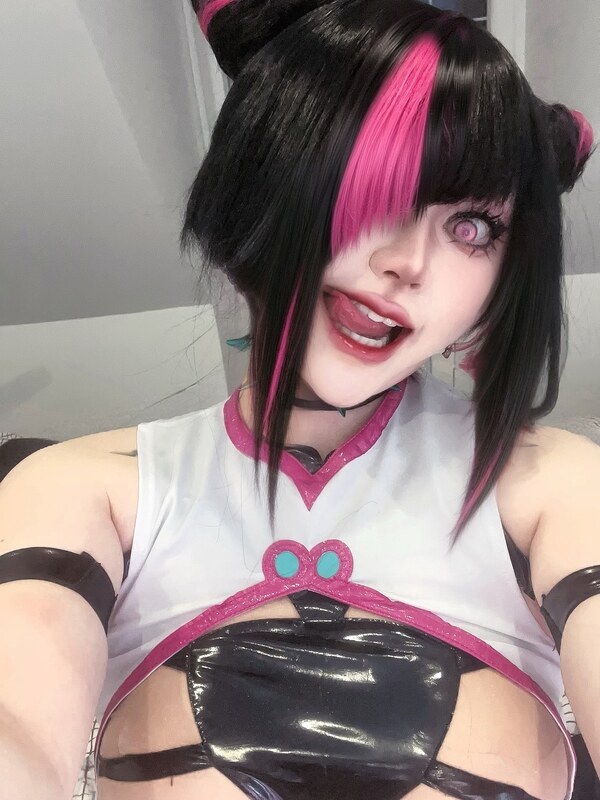 yinniie0 nude photo 22