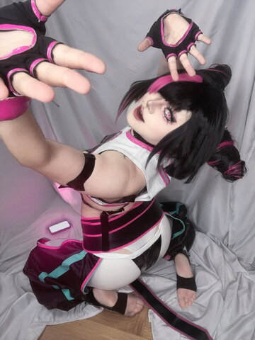 yinniie0 nude photo 17