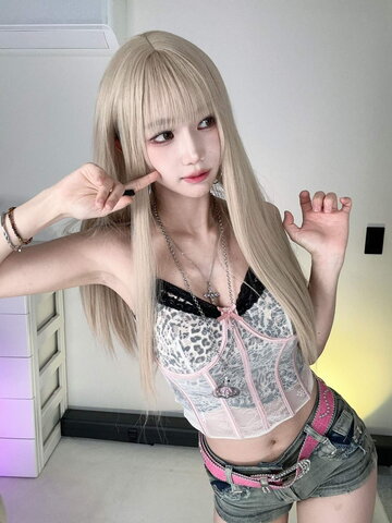 yomicoskr nude photo 15