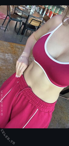 Yonca nude photo 22