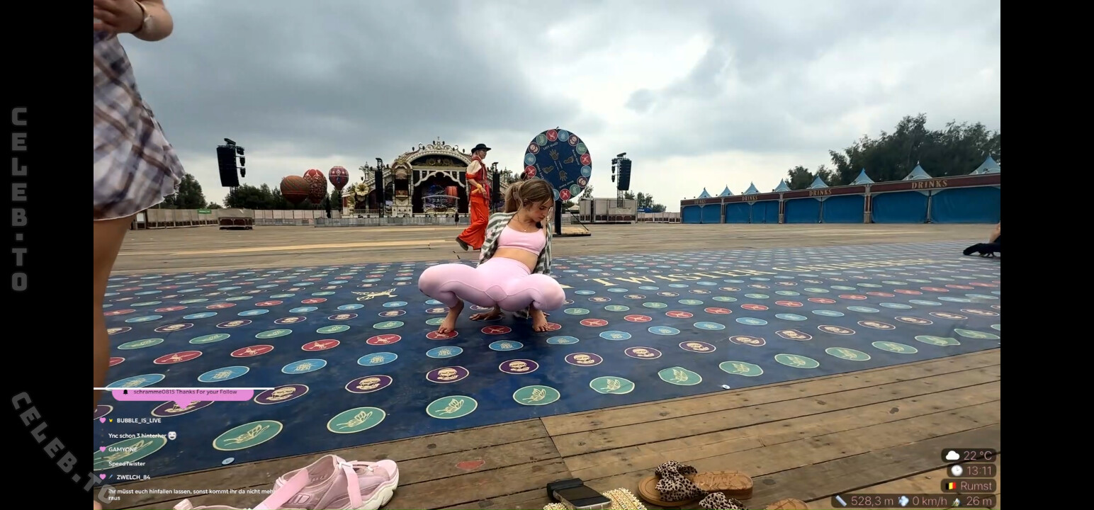 Yonca nude photo 1
