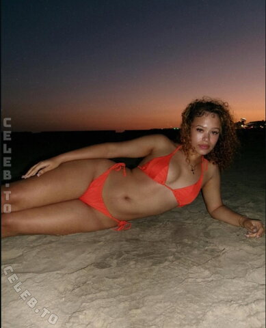 Yonna Jay nude photo 17