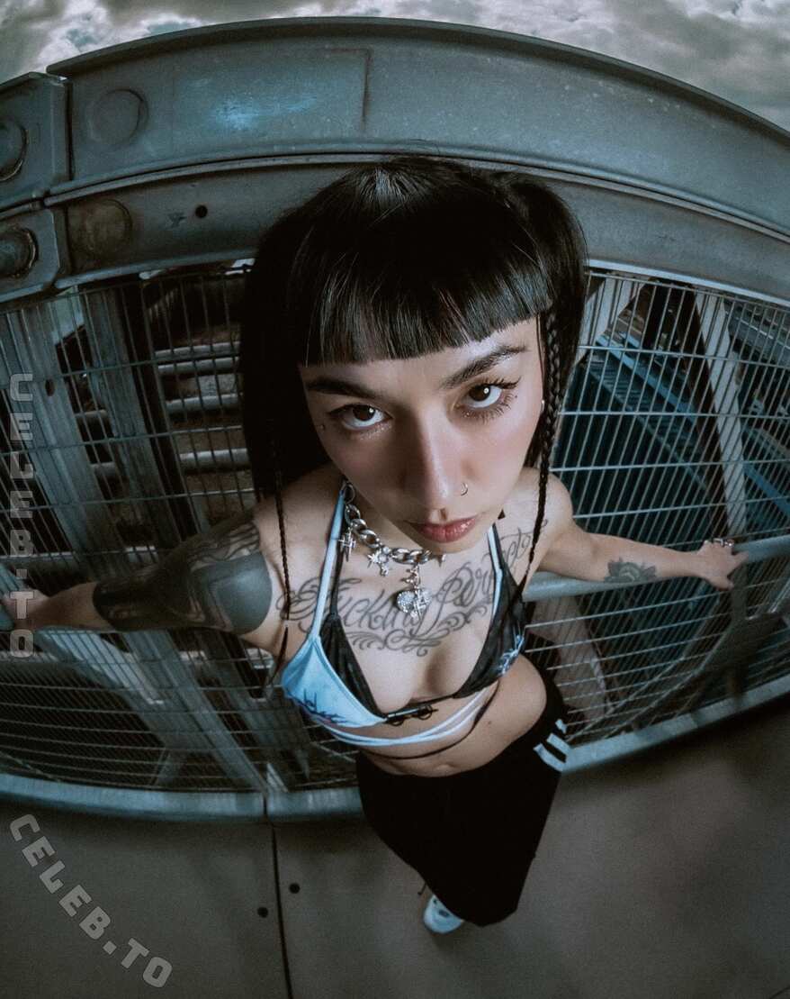 Yoshiko nude photo 20