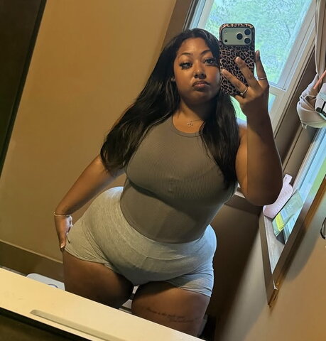 Young Thicc IG Shorties nude photo 3