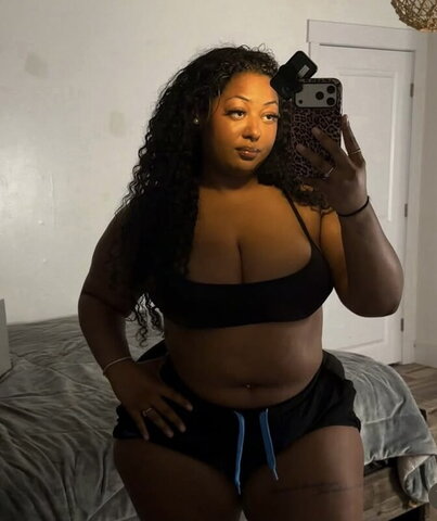 Young Thicc IG Shorties nude photo 2