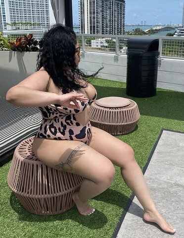 YoungGriselda nude photo 9