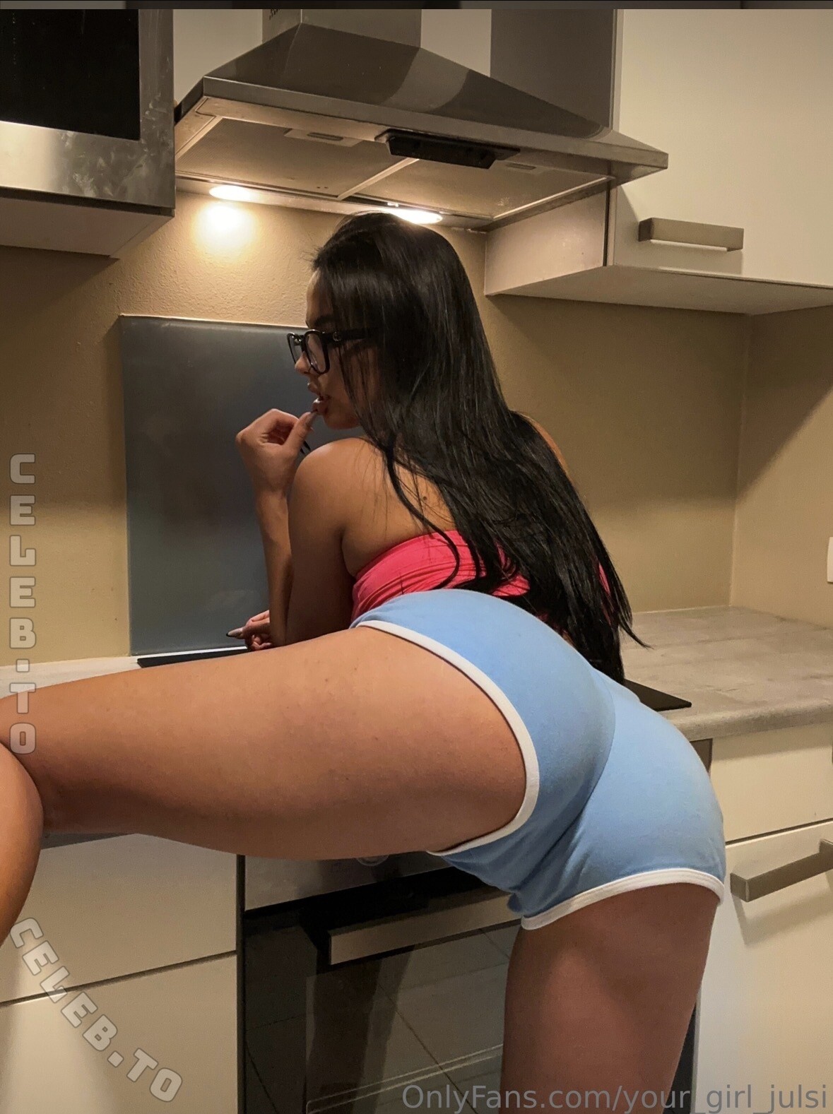 yourgirljulsi nude photo 1