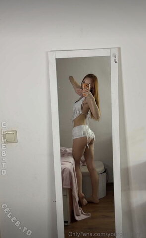 Yourgirl_Romy nude photo 4