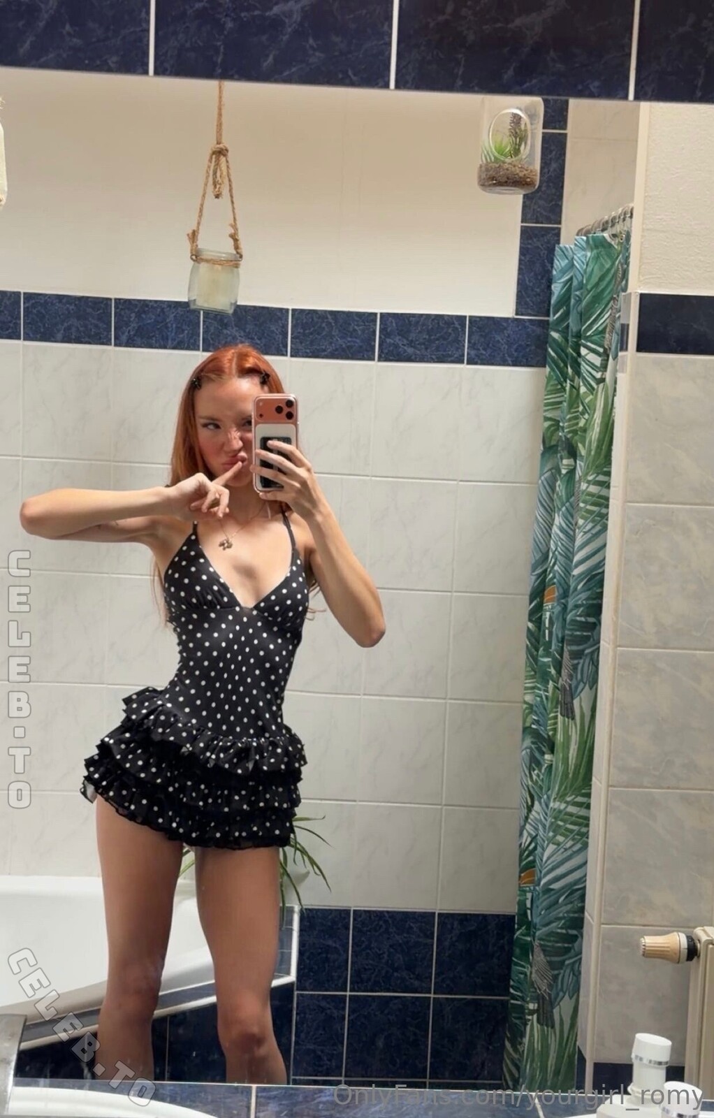 Yourgirl_Romy nude photo 3