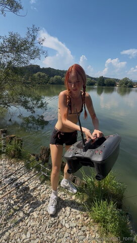 Yourgirl_Romy – Who would be up for a fishing weekend with me? 🎣