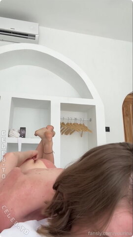 Yourina nude photo 14