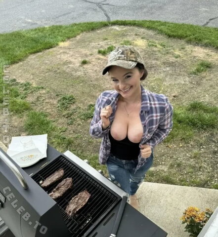 yournaughtymomhope nude photo 34
