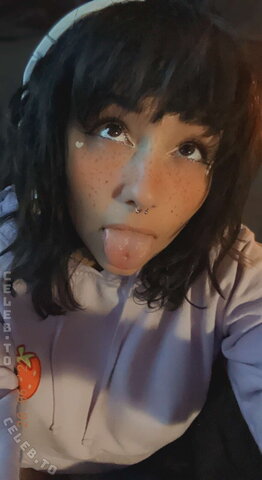 Yourrbabyygirll nude photo 2