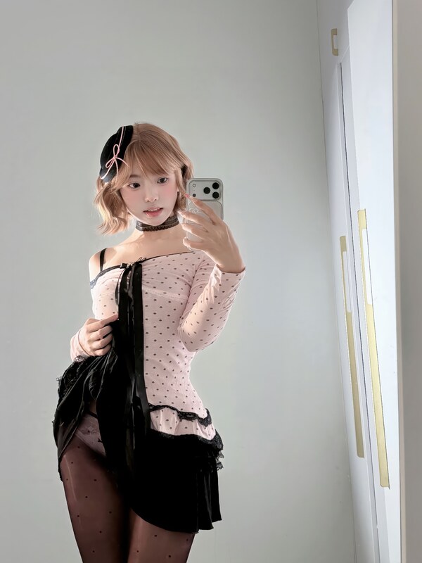 yourzhen zz775888 nude photo 8