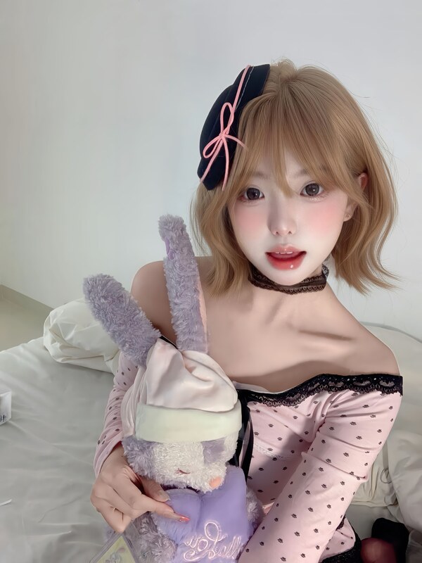 yourzhen zz775888 nude photo 11