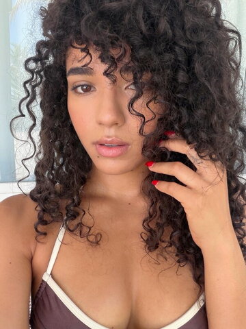 Yovanna Ventura yoventura nude photo 2