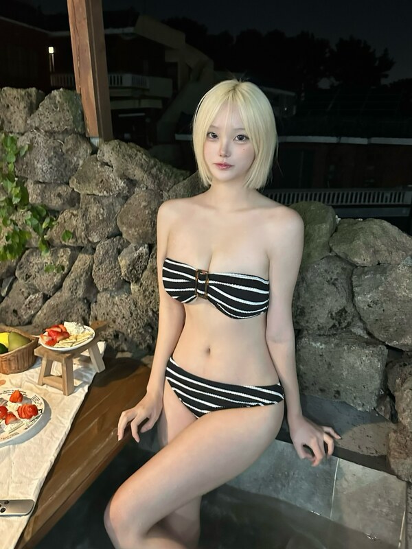y._.sc nude photo 27