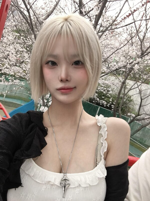 y._.sc nude photo 30