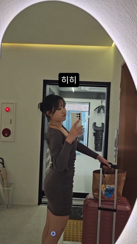 Yuggie_TV nude photo 1