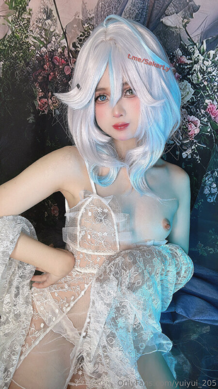 Yui Chan nude photo 6