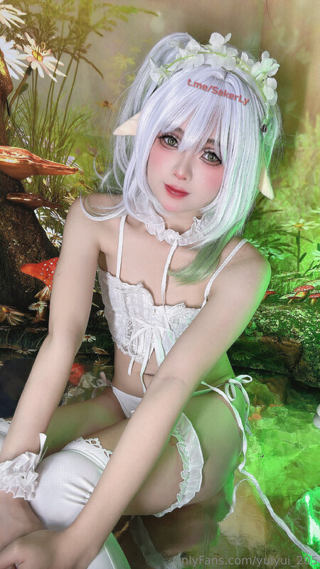 Yui Chan nude photo 20