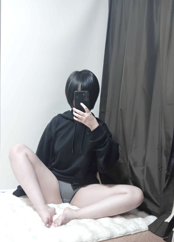 Yuki Shino nude photo 9
