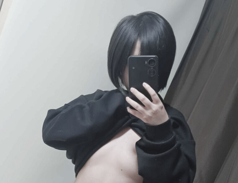 Yuki Shino nude photo 16