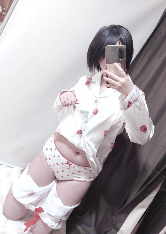Yuki Shino nude photo 17