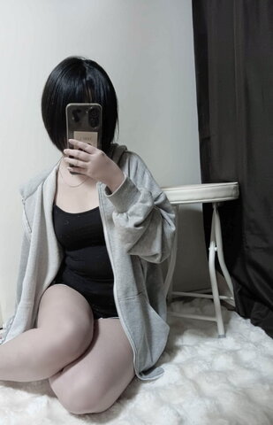 Yuki Shino nude photo 35