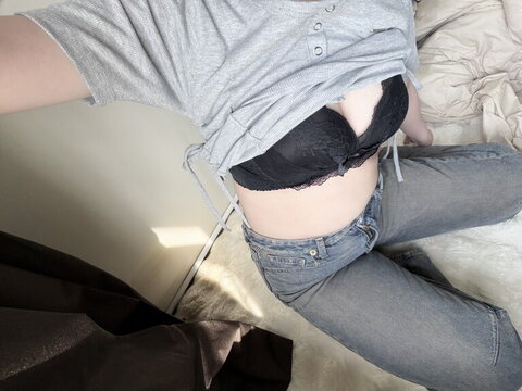 Yuki Shino nude photo 22